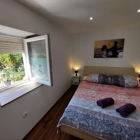 דירה Mexicana Pink זאדאר