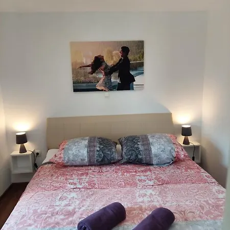 Mexicana Pink דירה זאדאר